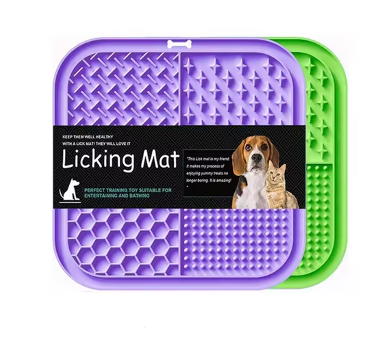 Pet licking silicone mat